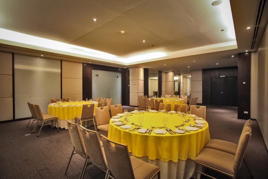 Limketkai Luxe Hotel Cagayán de Oro Extérieur photo
